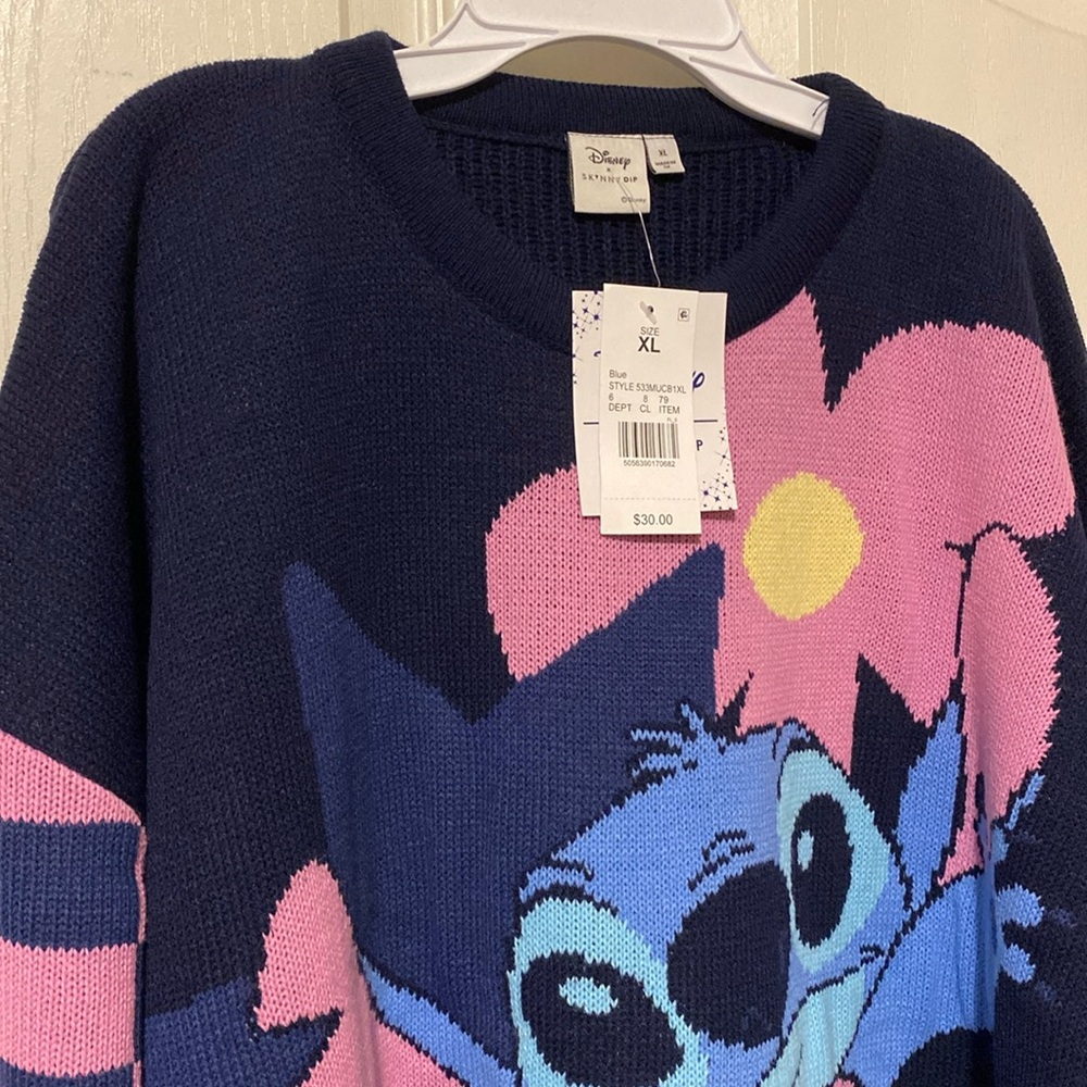 Stitch sweater: NEW